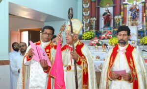 1280px-Mar_Gregory_Karotemprel_and_Prasant_Payyappilly_Palakkappilly
